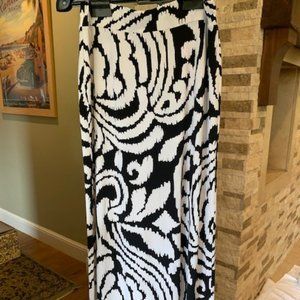 Summer skirt with slit